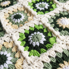 Ivory crochet green daisy granny square tote bag - macro puff stitch daisy detail